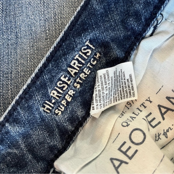 High Rise Flare Jeans - Picture 4 of 4